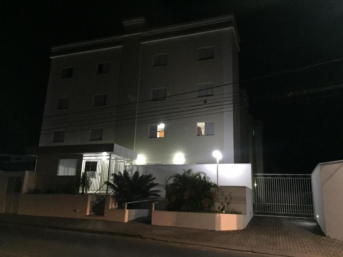 Novíssimo Apto no CENTRO de Águas de São Pedro Exterior foto